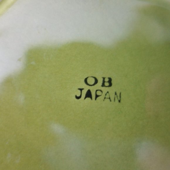 Green OB Japan Ceramic Plate - Picture 3 of 7